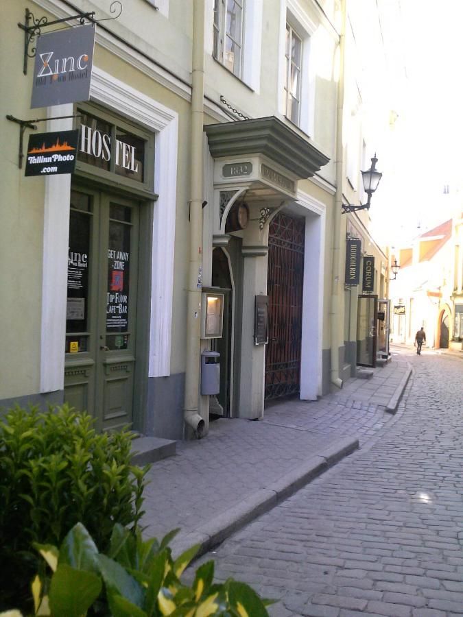 Хостелы Zinc Old Town Hostel Tallinn Таллин-23