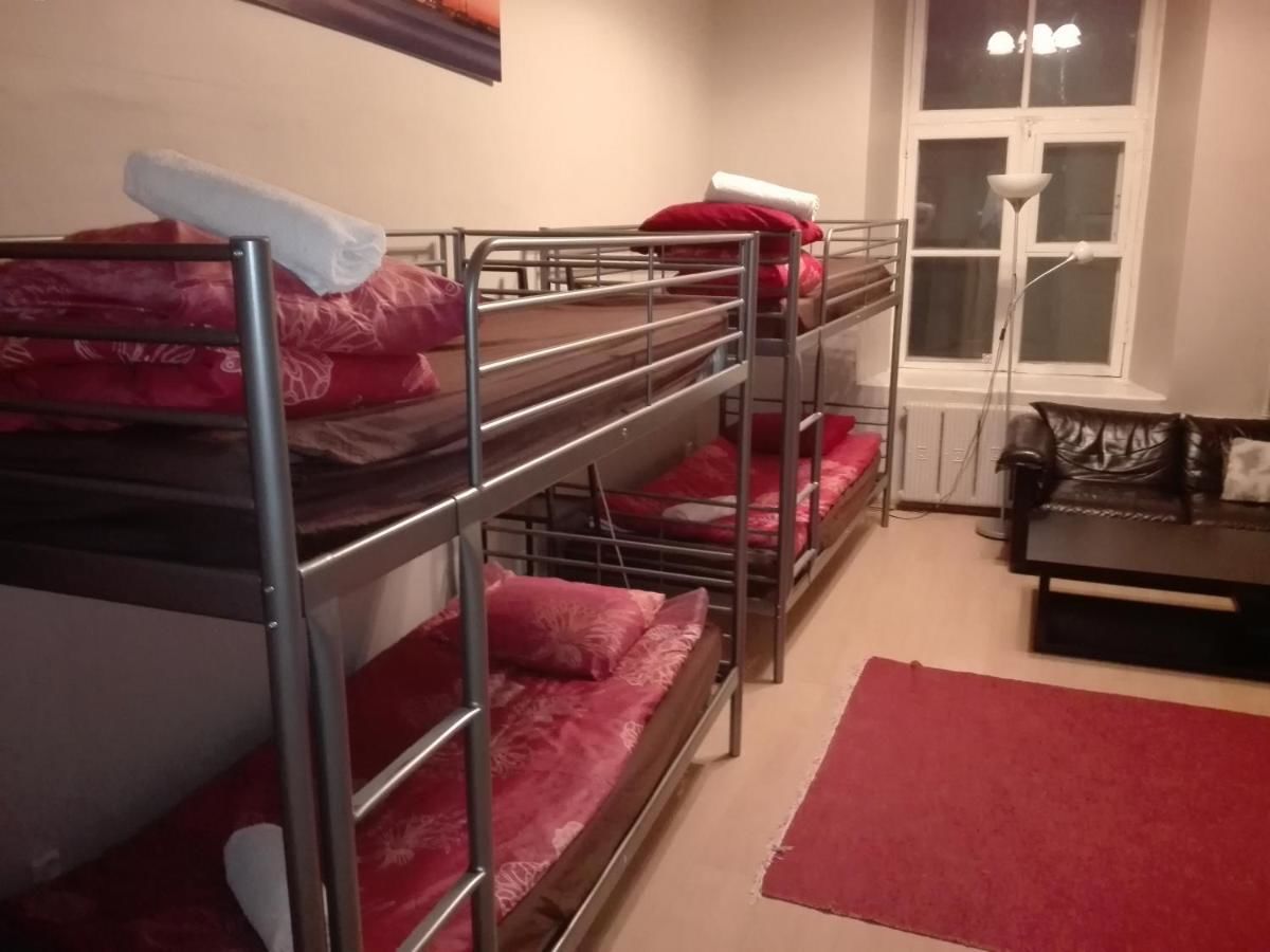 Хостелы Zinc Old Town Hostel Tallinn Таллин-34