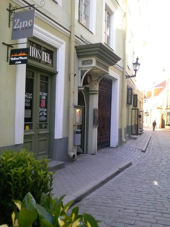 Хостелы Zinc Old Town Hostel Tallinn Таллин-56