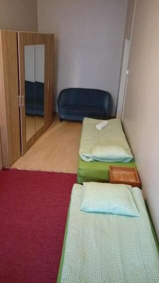 Хостелы Zinc Old Town Hostel Tallinn Таллин Кровать в общем номере для женщин с 4 кроватями-10