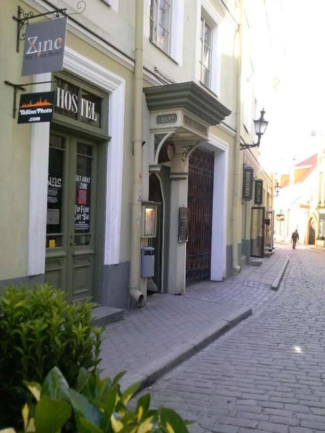Хостелы Zinc Old Town Hostel Tallinn Таллин-55